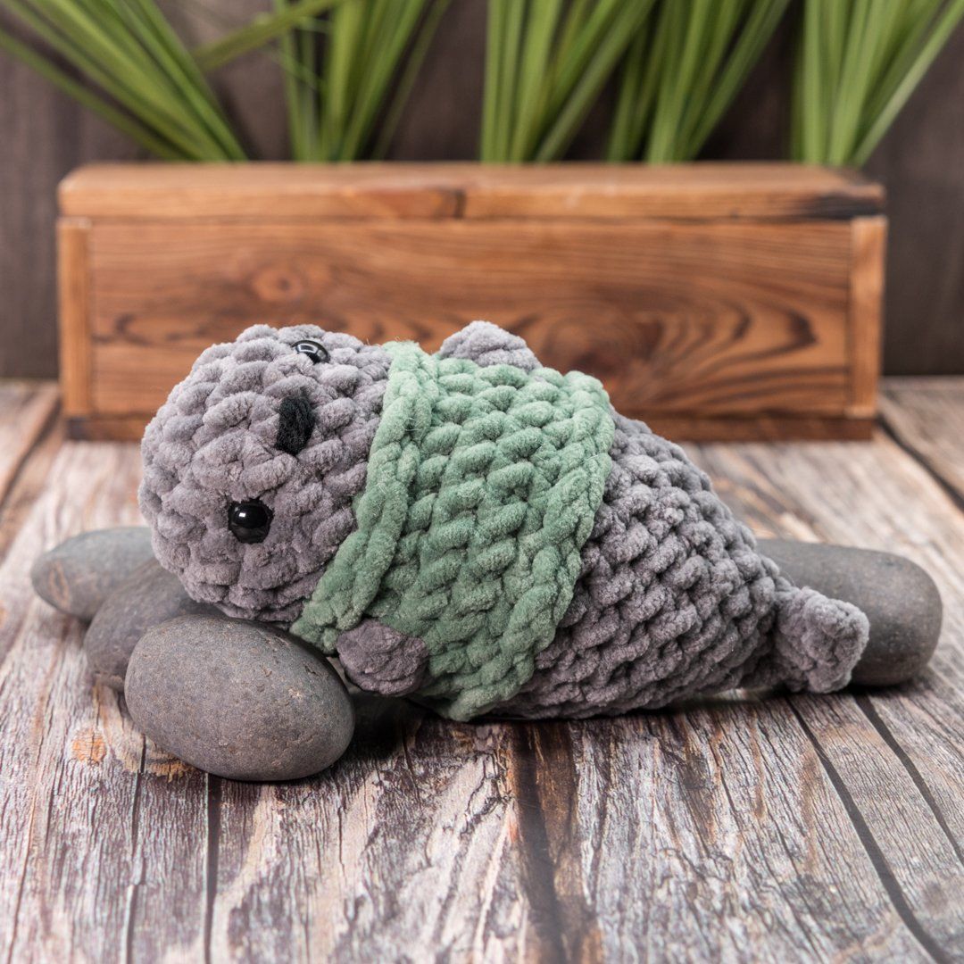 Evergreen Wiggle Seal plushie