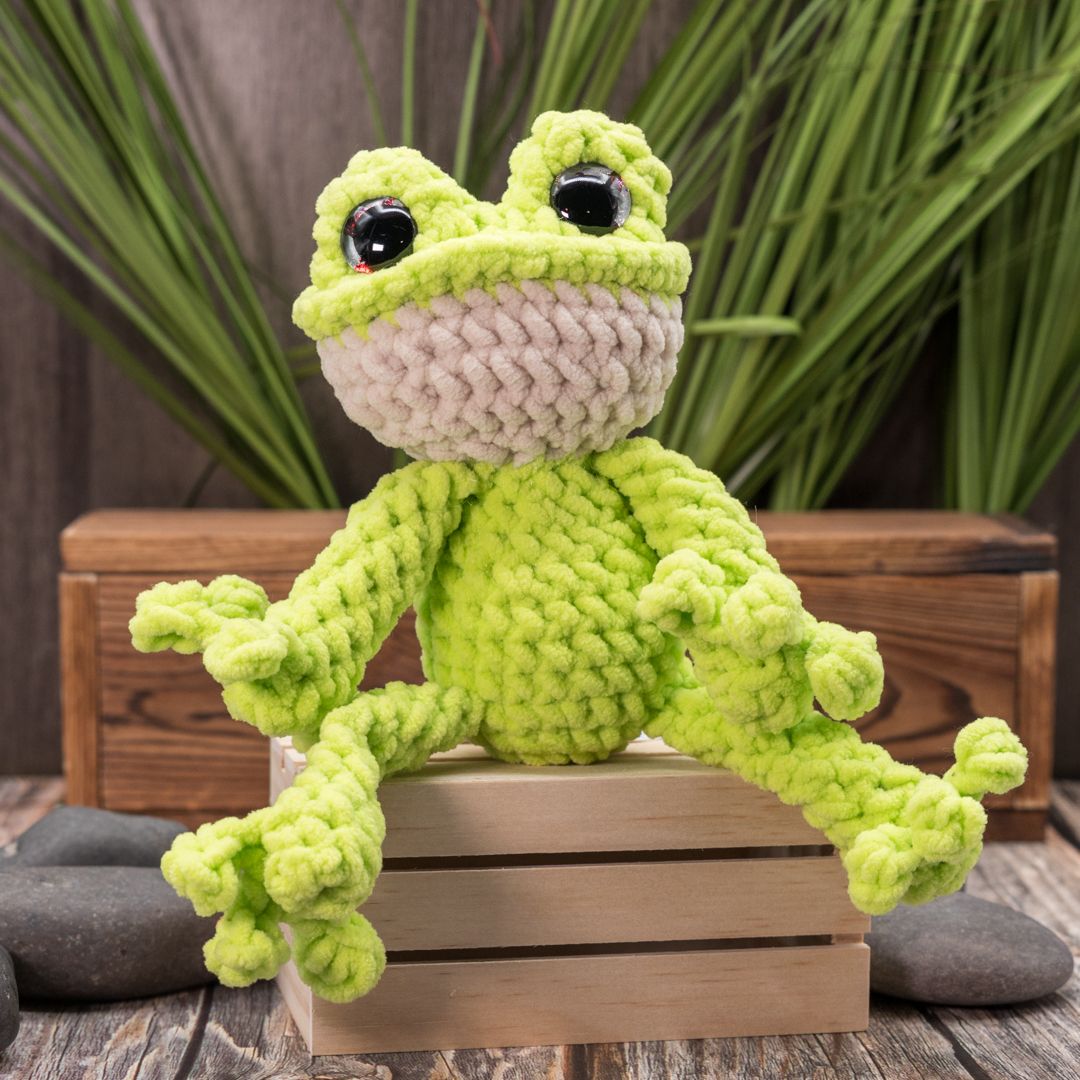 Pebble Pond Frog plushie